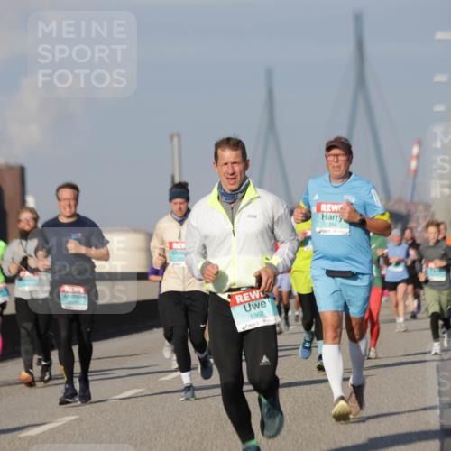 03.10.2025 - Köhlbrandbrückenlauf Jannik Wohlers http://msf.ph/oto/9081156 03.10.2025 09:54:29 Position 3 1286, 1367 meine-sportfotos.de