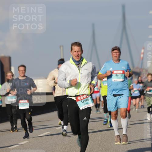 03.10.2025 - Köhlbrandbrückenlauf Jannik Wohlers http://msf.ph/oto/9081183 03.10.2025 09:54:29 Position 3 1367, 1286 meine-sportfotos.de