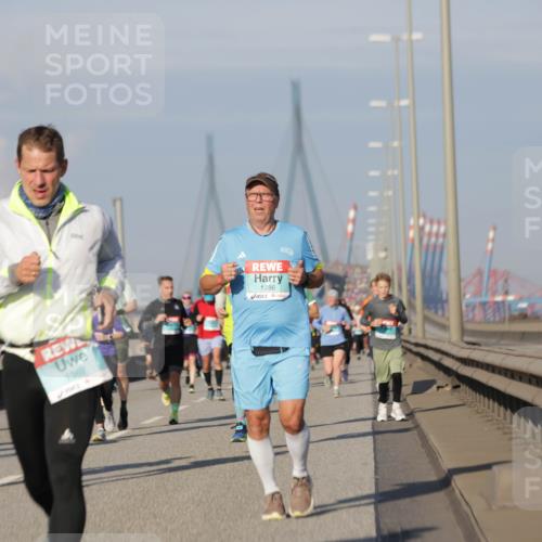 03.10.2025 - Köhlbrandbrückenlauf Jannik Wohlers http://msf.ph/oto/9081267 03.10.2025 09:54:31 Position 3 1367, 1286 meine-sportfotos.de