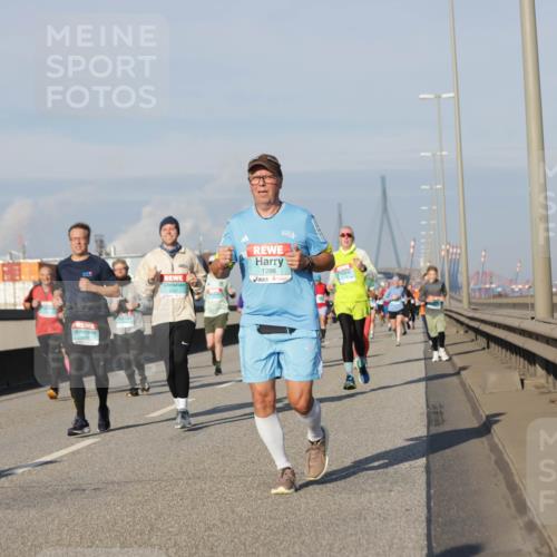 03.10.2025 - Köhlbrandbrückenlauf Jannik Wohlers http://msf.ph/oto/9081346 03.10.2025 09:54:34 Position 3 1286 meine-sportfotos.de