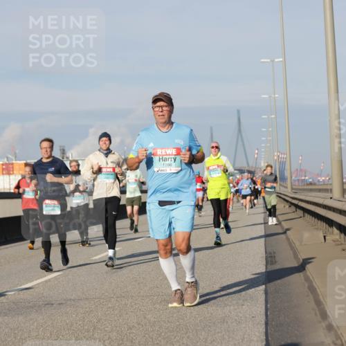 03.10.2025 - Köhlbrandbrückenlauf Jannik Wohlers http://msf.ph/oto/9081352 03.10.2025 09:54:34 Position 3 1286 meine-sportfotos.de