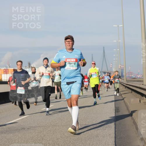 03.10.2025 - Köhlbrandbrückenlauf Jannik Wohlers http://msf.ph/oto/9081374 03.10.2025 09:54:34 Position 3 1286 meine-sportfotos.de