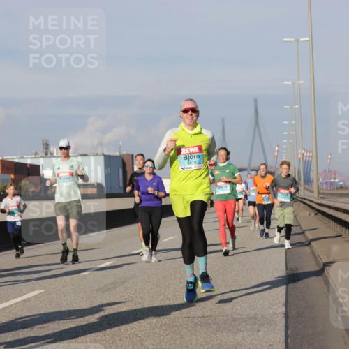 03.10.2025 - Köhlbrandbrückenlauf Jannik Wohlers http://msf.ph/oto/9081452 03.10.2025 09:54:36 Position 3 2027, 2679 meine-sportfotos.de