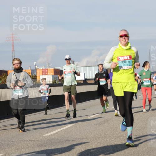 03.10.2025 - Köhlbrandbrückenlauf Jannik Wohlers http://msf.ph/oto/9081478 03.10.2025 09:54:37 Position 3 2891, 10, 2679 meine-sportfotos.de