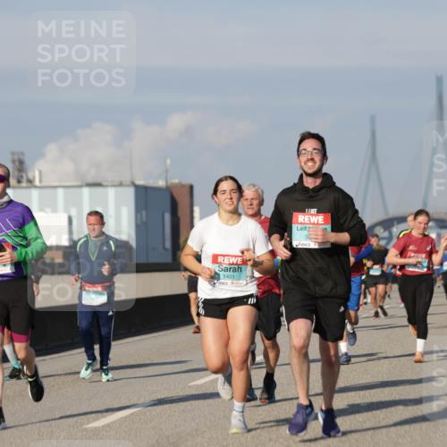 03.10.2025 - Köhlbrandbrückenlauf Jannik Wohlers http://msf.ph/oto/9081698 03.10.2025 09:54:45 Position 3 1401 meine-sportfotos.de
