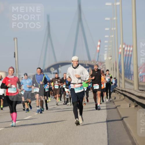 03.10.2025 - Köhlbrandbrückenlauf Jannik Wohlers http://msf.ph/oto/9082096 03.10.2025 09:54:56 Position 3 1544 meine-sportfotos.de