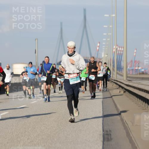 03.10.2025 - Köhlbrandbrückenlauf Jannik Wohlers http://msf.ph/oto/9082247 03.10.2025 09:54:59 Position 3 1544 meine-sportfotos.de