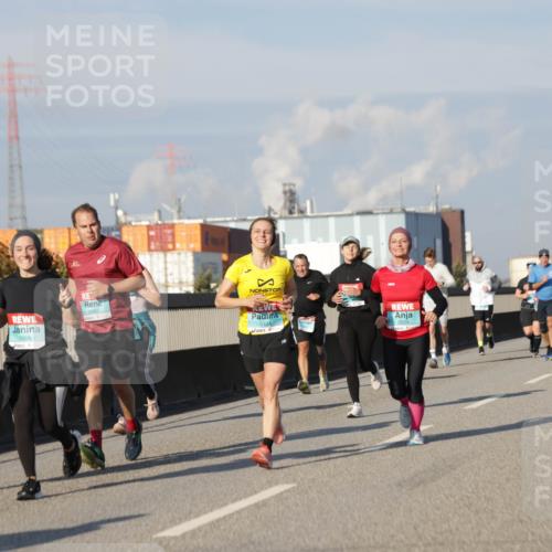 03.10.2025 - Köhlbrandbrückenlauf Jannik Wohlers http://msf.ph/oto/9082279 03.10.2025 09:55:00 Position 3 3068, 3334 meine-sportfotos.de
