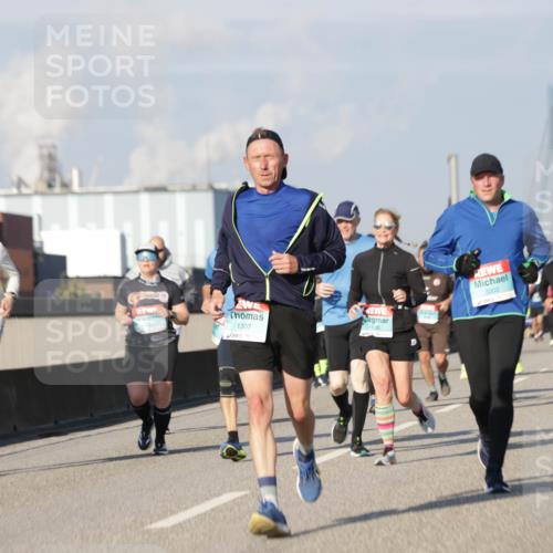 03.10.2025 - Köhlbrandbrückenlauf Jannik Wohlers http://msf.ph/oto/9082432 03.10.2025 09:55:05 Position 3 1307, 1636, 3202 meine-sportfotos.de