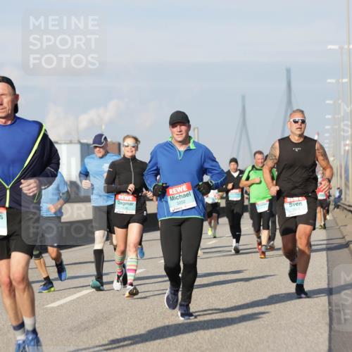 03.10.2025 - Köhlbrandbrückenlauf Jannik Wohlers http://msf.ph/oto/9082455 03.10.2025 09:55:07 Position 3 1636, 3202, 1435 meine-sportfotos.de