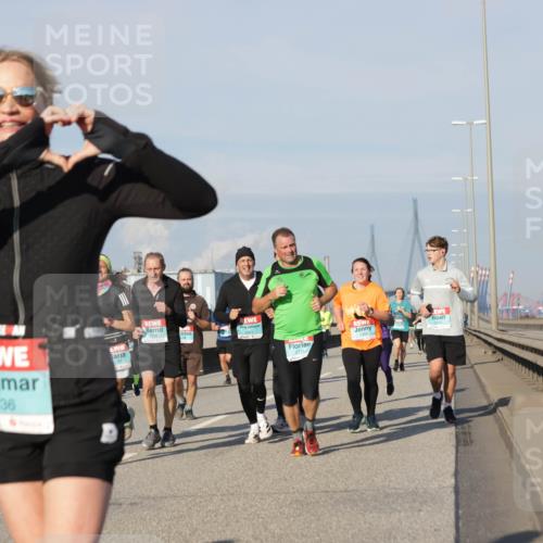 03.10.2025 - Köhlbrandbrückenlauf Jannik Wohlers http://msf.ph/oto/9082561 03.10.2025 09:55:12 Position 3 1636, 3321 meine-sportfotos.de