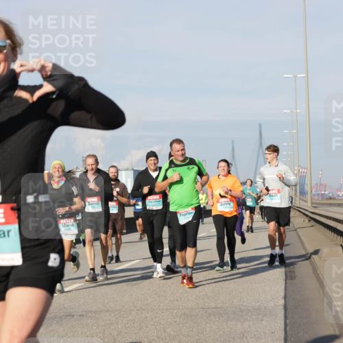 03.10.2025 - Köhlbrandbrückenlauf Jannik Wohlers http://msf.ph/oto/9082567 03.10.2025 09:55:12 Position 3 1636 meine-sportfotos.de