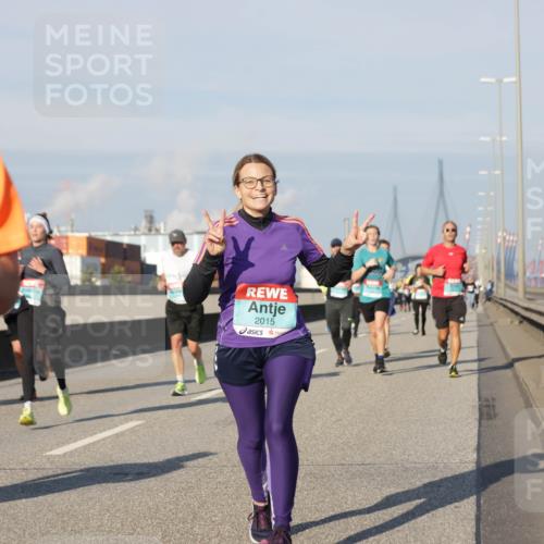 03.10.2025 - Köhlbrandbrückenlauf Jannik Wohlers http://msf.ph/oto/9082705 03.10.2025 09:55:17 Position 3 2015 meine-sportfotos.de