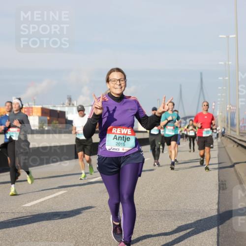 03.10.2025 - Köhlbrandbrückenlauf Jannik Wohlers http://msf.ph/oto/9082711 03.10.2025 09:55:17 Position 3 2015 meine-sportfotos.de
