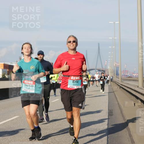 03.10.2025 - Köhlbrandbrückenlauf Jannik Wohlers http://msf.ph/oto/9082824 03.10.2025 09:55:21 Position 3 3200, 3201 meine-sportfotos.de