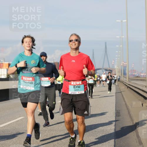 03.10.2025 - Köhlbrandbrückenlauf Jannik Wohlers http://msf.ph/oto/9082837 03.10.2025 09:55:21 Position 3 3200, 1605, 3201 meine-sportfotos.de