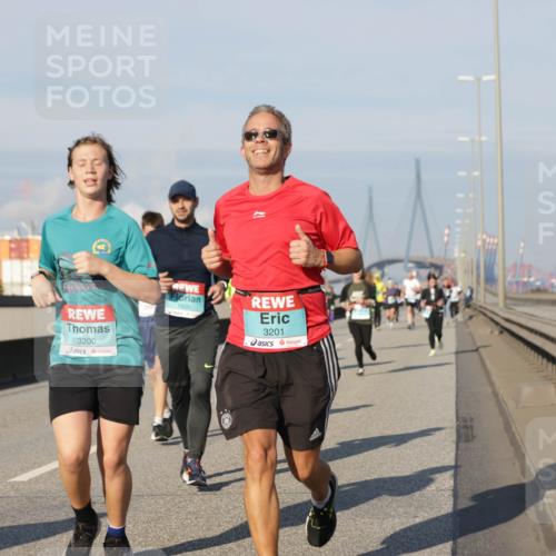 03.10.2025 - Köhlbrandbrückenlauf Jannik Wohlers http://msf.ph/oto/9082855 03.10.2025 09:55:21 Position 3 1605, 3201, 3200 meine-sportfotos.de