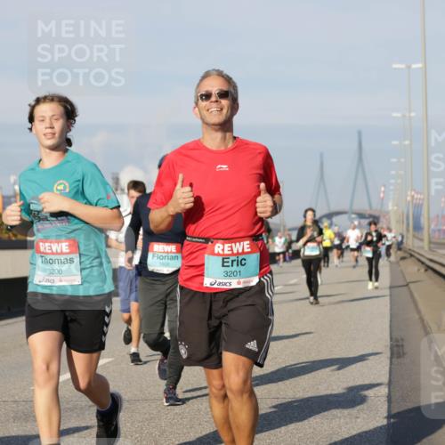03.10.2025 - Köhlbrandbrückenlauf Jannik Wohlers http://msf.ph/oto/9082872 03.10.2025 09:55:21 Position 3 3200, 1605, 3201 meine-sportfotos.de