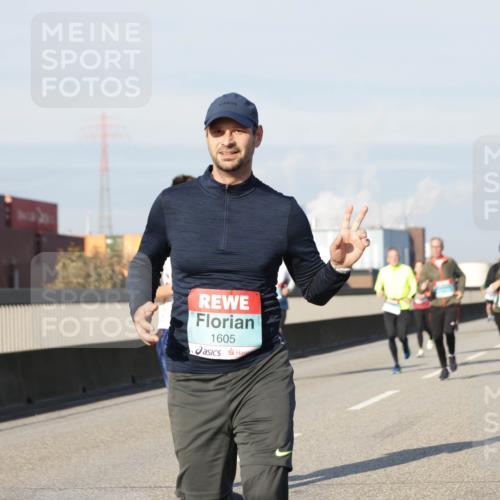 03.10.2025 - Köhlbrandbrückenlauf Jannik Wohlers http://msf.ph/oto/9082881 03.10.2025 09:55:23 Position 3 1605 meine-sportfotos.de
