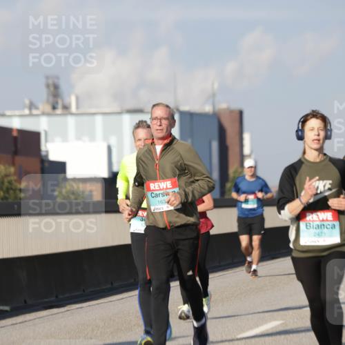 03.10.2025 - Köhlbrandbrückenlauf Jannik Wohlers http://msf.ph/oto/9082897 03.10.2025 09:55:24 Position 3 163, 2471 meine-sportfotos.de