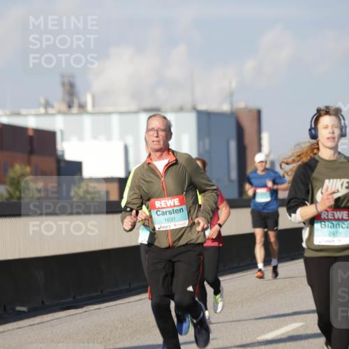 03.10.2025 - Köhlbrandbrückenlauf Jannik Wohlers http://msf.ph/oto/9082912 03.10.2025 09:55:24 Position 3 1631 meine-sportfotos.de