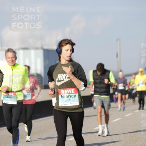 03.10.2025 - Köhlbrandbrückenlauf Jannik Wohlers http://msf.ph/oto/9082945 03.10.2025 09:55:25 Position 3 1631, 1947, 2471 meine-sportfotos.de