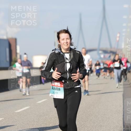 03.10.2025 - Köhlbrandbrückenlauf Jannik Wohlers http://msf.ph/oto/9083007 03.10.2025 09:55:29 Position 3 1679 meine-sportfotos.de