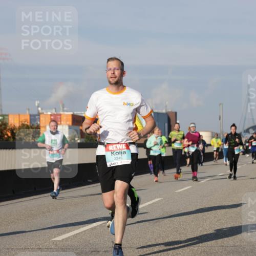 03.10.2025 - Köhlbrandbrückenlauf Jannik Wohlers http://msf.ph/oto/9083169 03.10.2025 09:55:37 Position 3 1801, 3345 meine-sportfotos.de