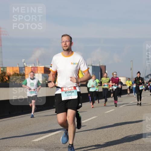 03.10.2025 - Köhlbrandbrückenlauf Jannik Wohlers http://msf.ph/oto/9083176 03.10.2025 09:55:37 Position 3 1801, 3345 meine-sportfotos.de