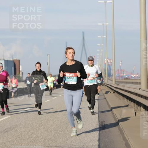 03.10.2025 - Köhlbrandbrückenlauf Jannik Wohlers http://msf.ph/oto/9083196 03.10.2025 09:55:40 Position 3 3711 meine-sportfotos.de