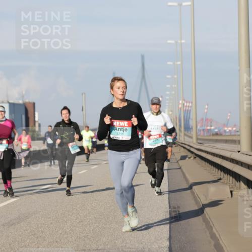 03.10.2025 - Köhlbrandbrückenlauf Jannik Wohlers http://msf.ph/oto/9083203 03.10.2025 09:55:40 Position 3 3711 meine-sportfotos.de