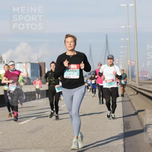 03.10.2025 - Köhlbrandbrückenlauf Jannik Wohlers http://msf.ph/oto/9083264 03.10.2025 09:55:40 Position 3 3711 meine-sportfotos.de