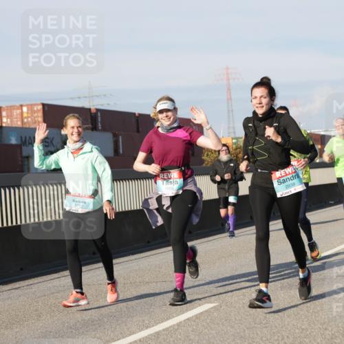 03.10.2025 - Köhlbrandbrückenlauf Jannik Wohlers http://msf.ph/oto/9083316 03.10.2025 09:55:44 Position 3 3717, 1568, 2939 meine-sportfotos.de