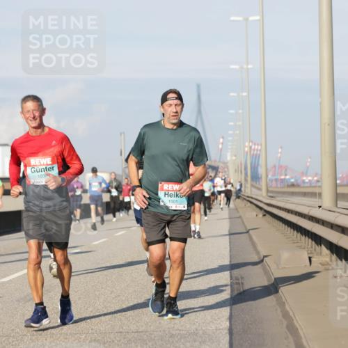 03.10.2025 - Köhlbrandbrückenlauf Jannik Wohlers http://msf.ph/oto/9083455 03.10.2025 09:55:51 Position 3 1038, 1501 meine-sportfotos.de