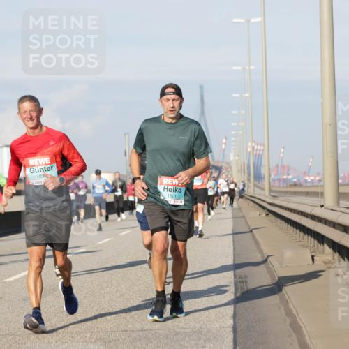 03.10.2025 - Köhlbrandbrückenlauf Jannik Wohlers http://msf.ph/oto/9083460 03.10.2025 09:55:51 Position 3 103, 1501 meine-sportfotos.de