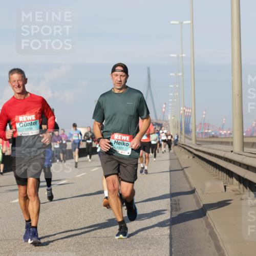 03.10.2025 - Köhlbrandbrückenlauf Jannik Wohlers http://msf.ph/oto/9083481 03.10.2025 09:55:51 Position 3 1038, 1501 meine-sportfotos.de