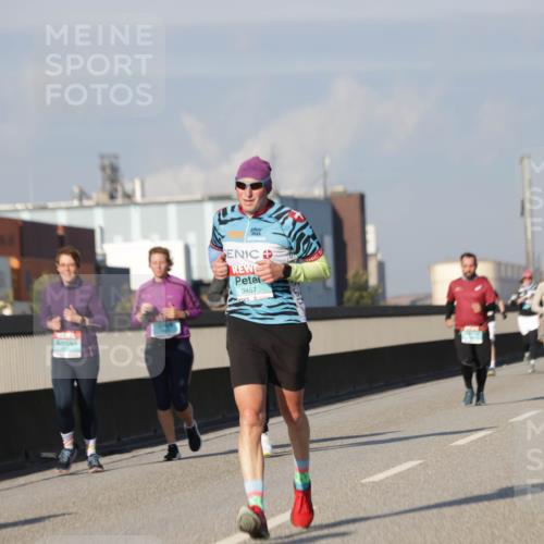 03.10.2025 - Köhlbrandbrückenlauf Jannik Wohlers http://msf.ph/oto/9083720 03.10.2025 09:55:58 Position 3 3457 meine-sportfotos.de