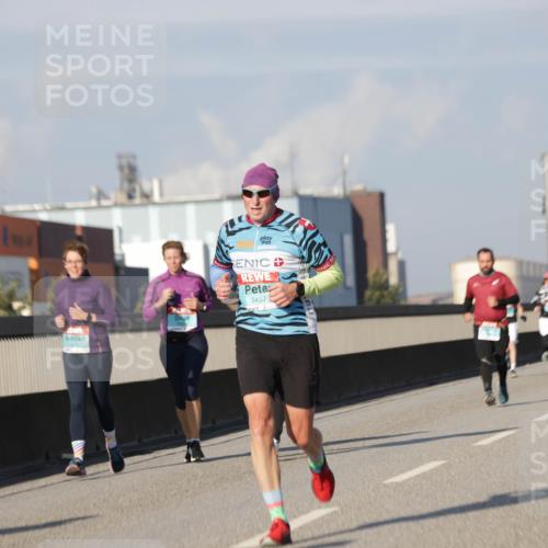 03.10.2025 - Köhlbrandbrückenlauf Jannik Wohlers http://msf.ph/oto/9083732 03.10.2025 09:55:58 Position 3 3457 meine-sportfotos.de
