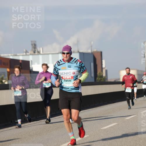03.10.2025 - Köhlbrandbrückenlauf Jannik Wohlers http://msf.ph/oto/9083740 03.10.2025 09:55:58 Position 3 3457 meine-sportfotos.de