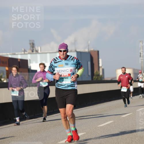 03.10.2025 - Köhlbrandbrückenlauf Jannik Wohlers http://msf.ph/oto/9083748 03.10.2025 09:55:58 Position 3 3457 meine-sportfotos.de
