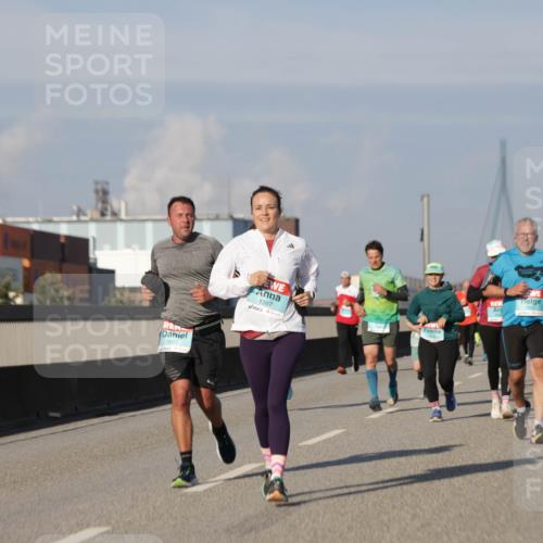 03.10.2025 - Köhlbrandbrückenlauf Jannik Wohlers http://msf.ph/oto/9084952 03.10.2025 09:56:35 Position 3 1015, 1387 meine-sportfotos.de