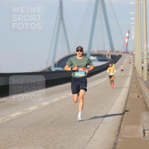 03.10.2025 - Köhlbrandbrückenlauf Lena Gebhardt http://msf.ph/oto/9096136 03.10.2025 09:33:01 Position 2  meine-sportfotos.de
