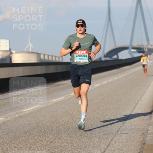 03.10.2025 - Köhlbrandbrückenlauf Lena Gebhardt http://msf.ph/oto/9096308 03.10.2025 09:33:04 Position 2 1008 meine-sportfotos.de