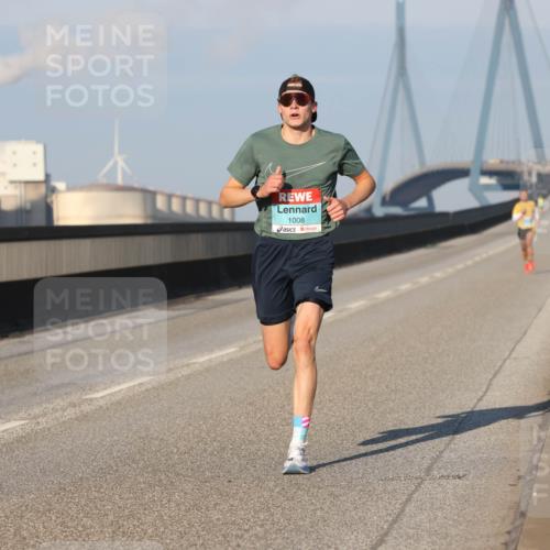 03.10.2025 - Köhlbrandbrückenlauf Lena Gebhardt http://msf.ph/oto/9096323 03.10.2025 09:33:04 Position 2 1008 meine-sportfotos.de