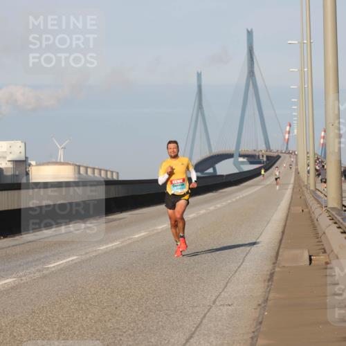 03.10.2025 - Köhlbrandbrückenlauf Lena Gebhardt http://msf.ph/oto/9096583 03.10.2025 09:33:14 Position 2  meine-sportfotos.de