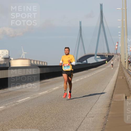 03.10.2025 - Köhlbrandbrückenlauf Lena Gebhardt http://msf.ph/oto/9096598 03.10.2025 09:33:14 Position 2  meine-sportfotos.de