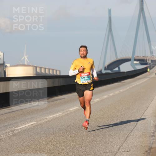 03.10.2025 - Köhlbrandbrückenlauf Lena Gebhardt http://msf.ph/oto/9096643 03.10.2025 09:33:15 Position 2  meine-sportfotos.de