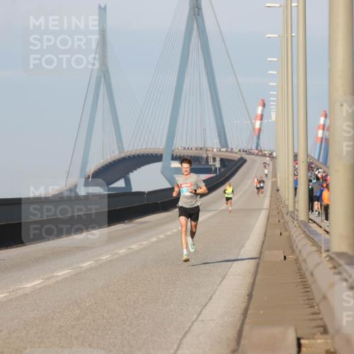 03.10.2025 - Köhlbrandbrückenlauf Lena Gebhardt http://msf.ph/oto/9096919 03.10.2025 09:33:31 Position 2  meine-sportfotos.de