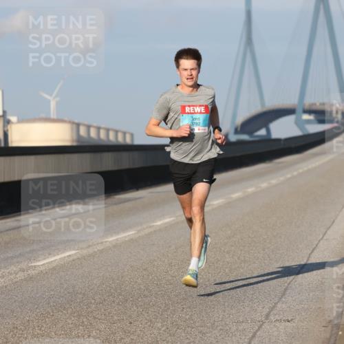 03.10.2025 - Köhlbrandbrückenlauf Lena Gebhardt http://msf.ph/oto/9097289 03.10.2025 09:33:38 Position 2 3782 meine-sportfotos.de