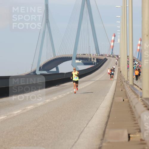 03.10.2025 - Köhlbrandbrückenlauf Lena Gebhardt http://msf.ph/oto/9097478 03.10.2025 09:33:50 Position 2  meine-sportfotos.de